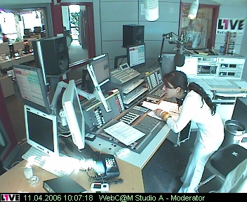 mp_1live_060411_022.jpg
