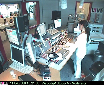 mp_1live_060411_035.jpg