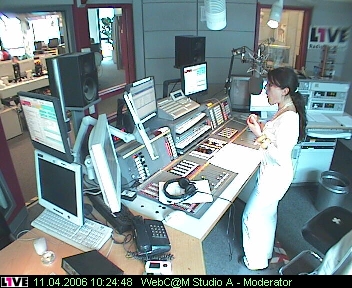 mp_1live_060411_040.jpg