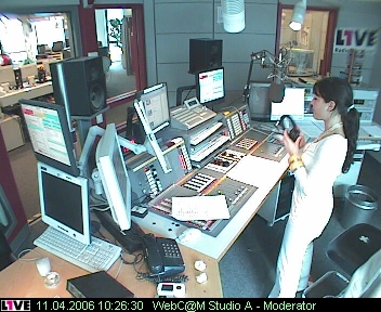 mp_1live_060411_043.jpg
