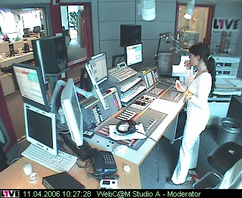 mp_1live_060411_045.jpg