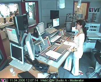 mp_1live_060411_123.jpg