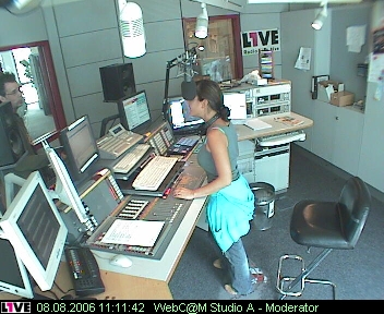mp_1live_060808_72.jpg
