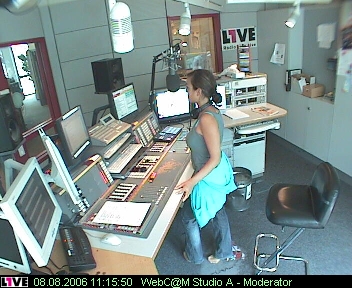 mp_1live_060808_75.jpg