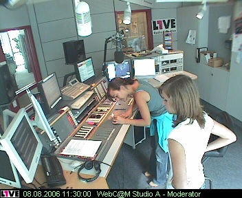 mp_1live_060808_76.jpg