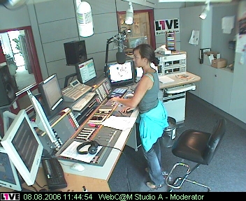 mp_1live_060808_77.jpg