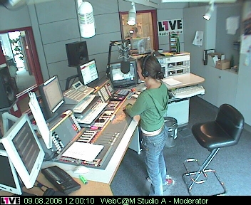 mp_1live_060809_158.jpg
