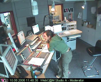 mp_1live_060810_38.jpg