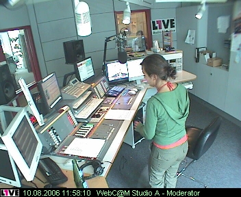 mp_1live_060810_41.jpg