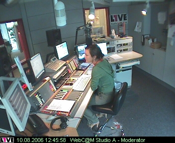 mp_1live_060810_50.jpg