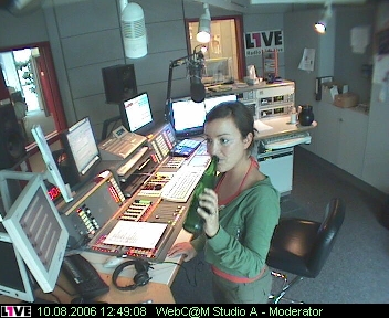 mp_1live_060810_54.jpg
