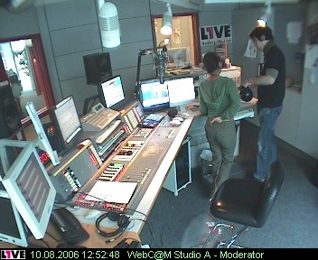 mp_1live_060810_61.jpg