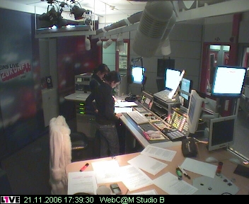 mp_1live_061121_22.jpg