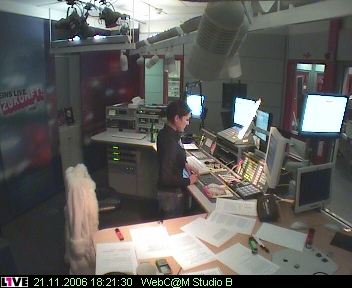 mp_1live_061121_40.jpg
