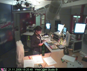 mp_1live_061121_45.jpg