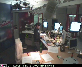 mp_1live_061121_52.jpg