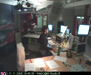 mp_1live_061121_57.jpg