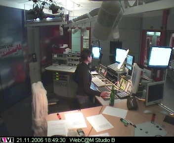 mp_1live_061121_58.jpg