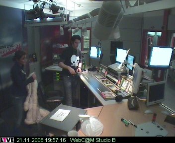 mp_1live_061121_73.jpg