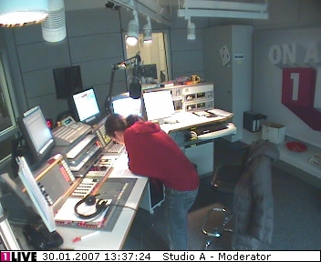mp_1live_070130_150.jpg