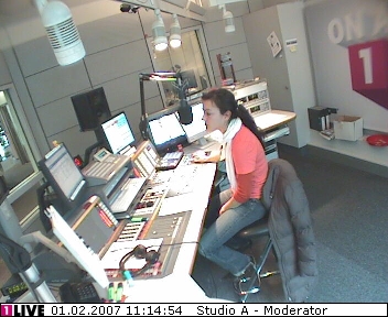mp_1live_070201_062.jpg