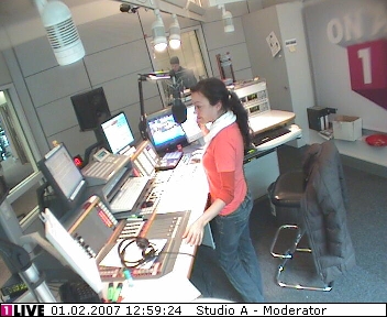 mp_1live_070201_106.jpg
