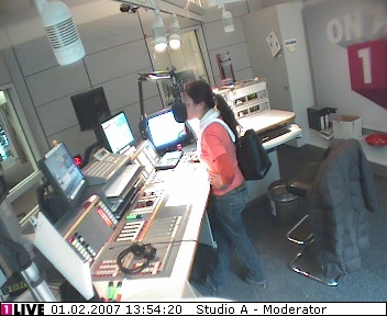 mp_1live_070201_149.jpg