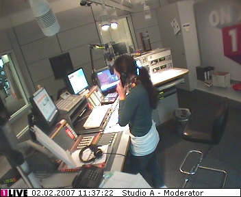 mp_1live_070202_092.jpg