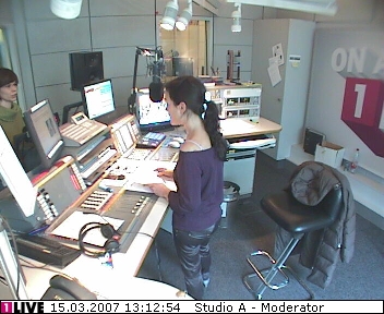 mp_1live_070315_65.jpg