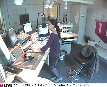 mp_1live_070315_76.jpg