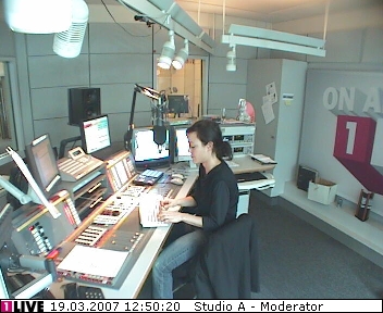 mp_1live_070319_54.jpg