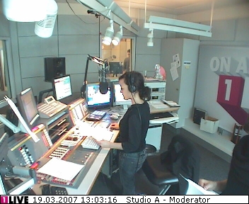 mp_1live_070319_59.jpg