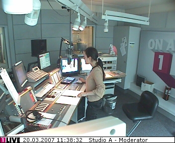 mp_1live_070320_33.jpg