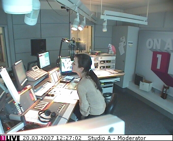mp_1live_070320_48.jpg