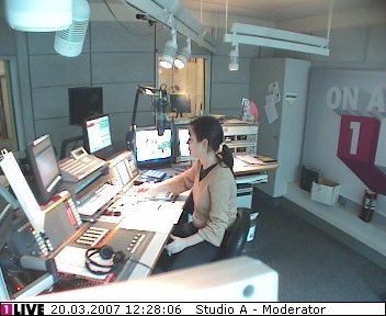 mp_1live_070320_49.jpg