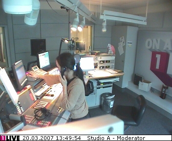 mp_1live_070320_83.jpg