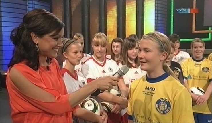 mp_20jahrefussballeinheit_101121_066.jpg