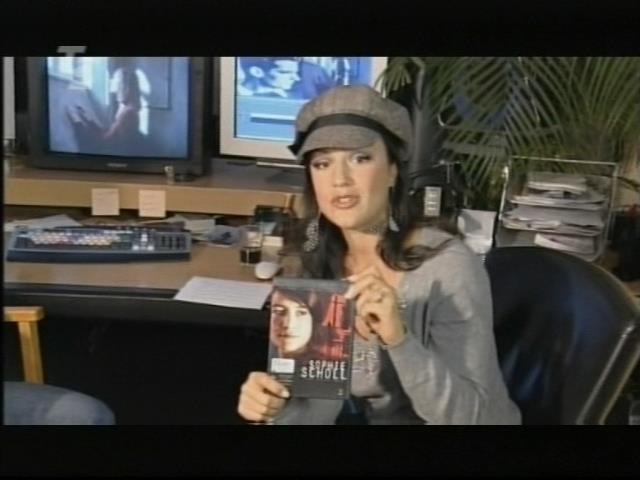mp_cinematv051005_59.jpg
