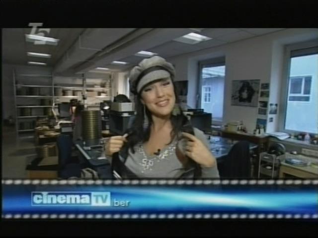 mp_cinematv051005_79.jpg