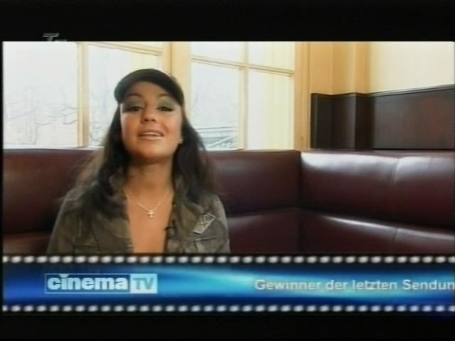 mp_cinematv060329_36.jpg