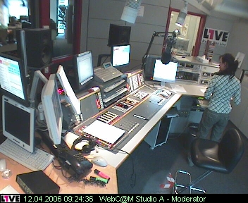 mp_1live_060412_27.jpg