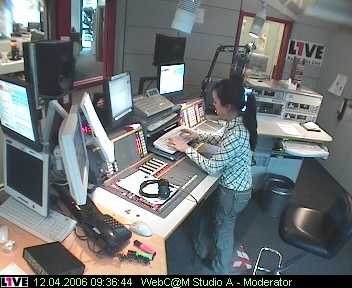 mp_1live_060412_35.jpg