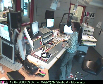 mp_1live_060412_36.jpg