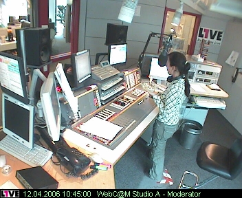 mp_1live_060412_49.jpg