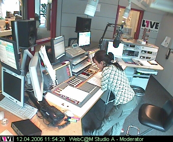 mp_1live_060412_56.jpg