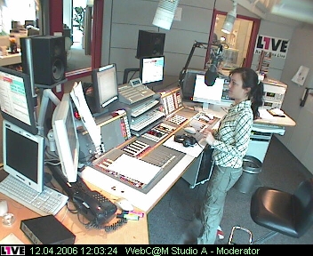 mp_1live_060412_65.jpg
