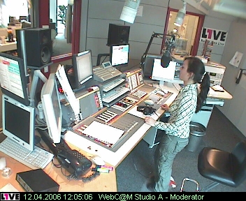 mp_1live_060412_67.jpg