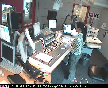 mp_1live_060412_84.jpg