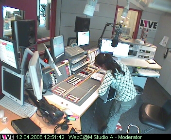 mp_1live_060412_86.jpg