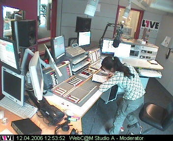 mp_1live_060412_88.jpg